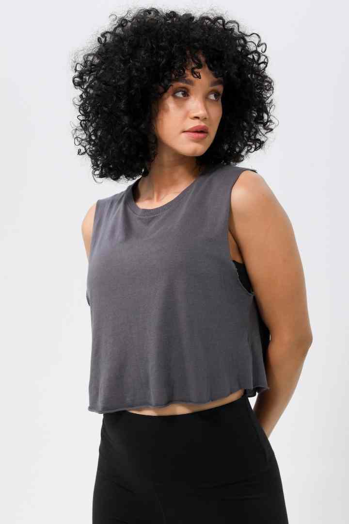 Rumi Earth - W Sun Air Cropped Muscle Tank - Graphite - R141240GES - Tops